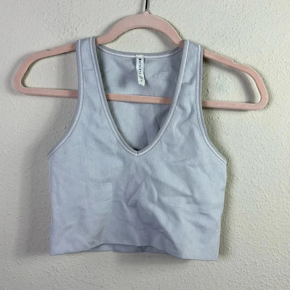 Athleta Seamless Crop Tank Top Ribbed in light grey size Small